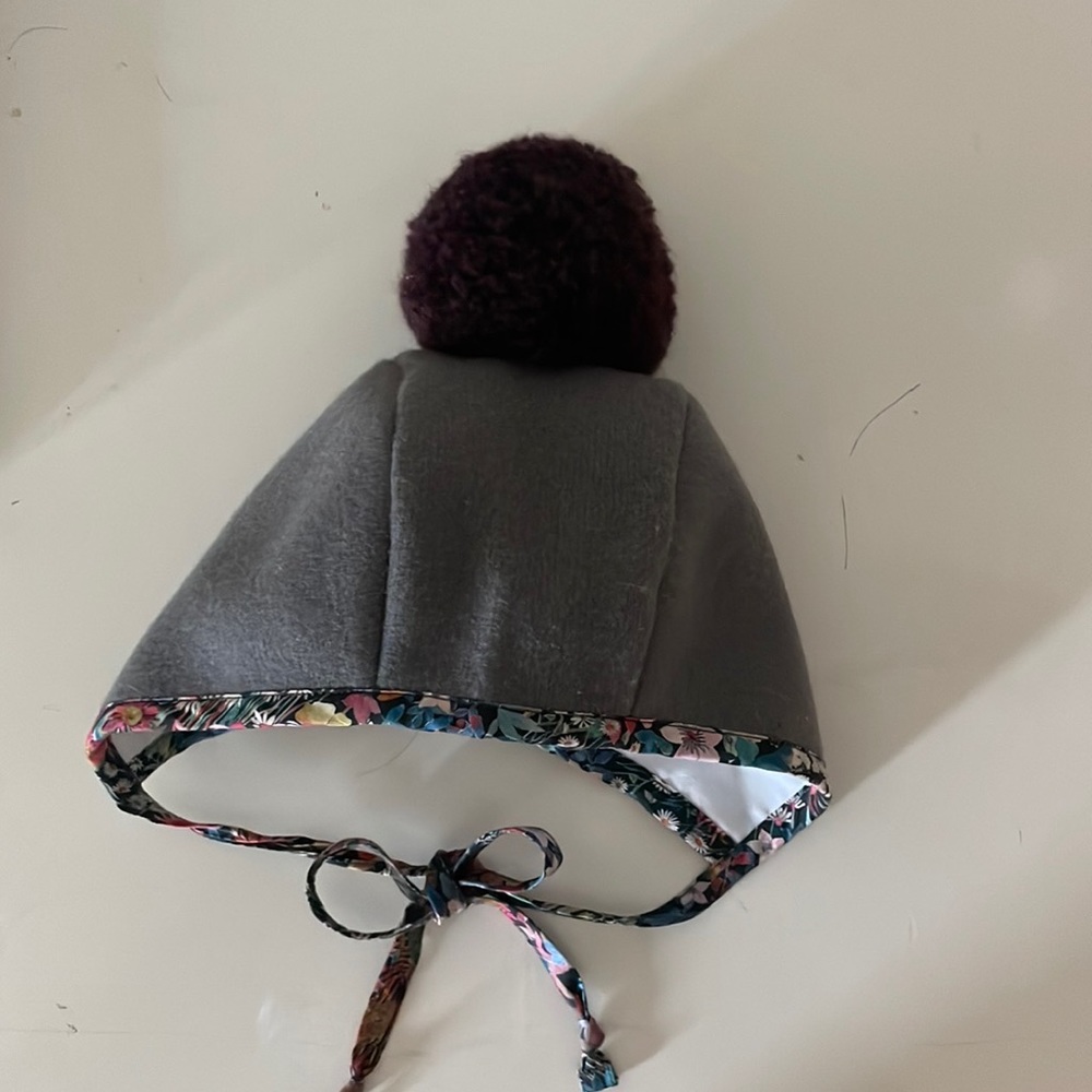 Briar baby bonnet